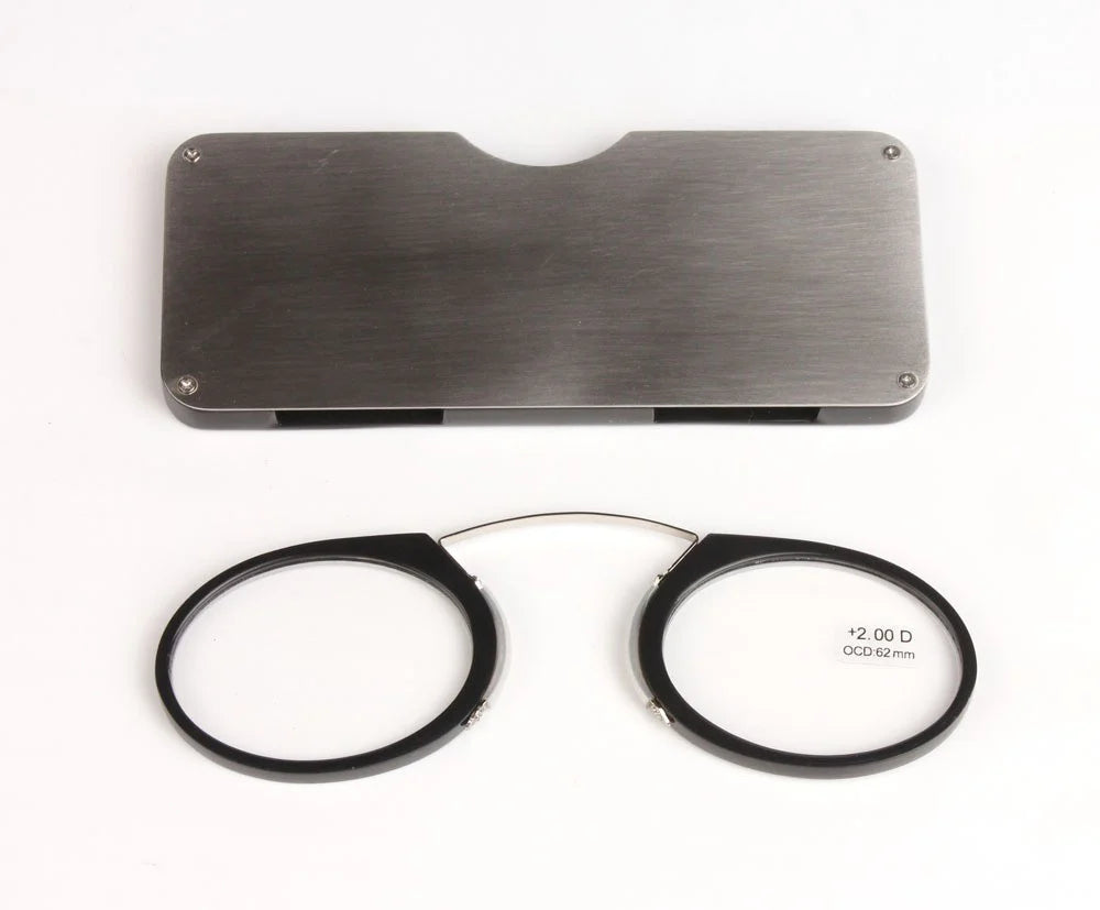 Næsebrille med hylster i assorterede design